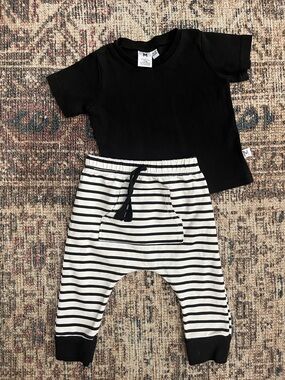 My Mila Black Organic Cotton Baby Tee and Jogger Set (6-12 months)